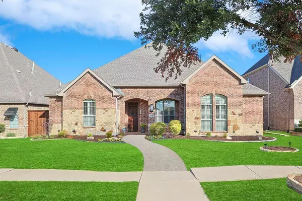 2333 Almsbury Lane, Lewisville, TX 75056