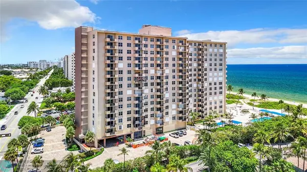 Lauderdale By The Sea, FL 33062,2000 S Ocean Blvd  #3L