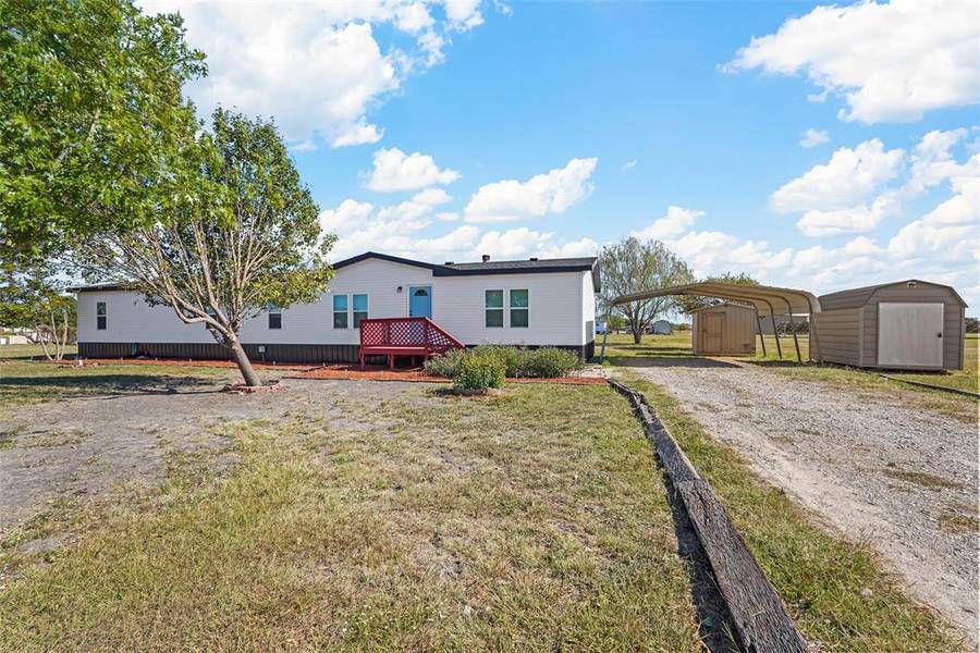 9437 Douglas Circle, Talty, TX 75160