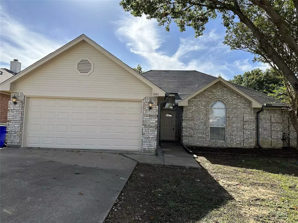 Watauga, TX 76148,5940 Hilltop Drive