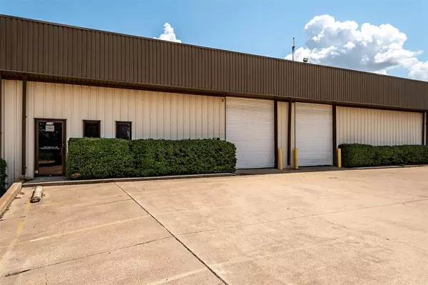 Waxahachie, TX 75165,108 Industrial Drive