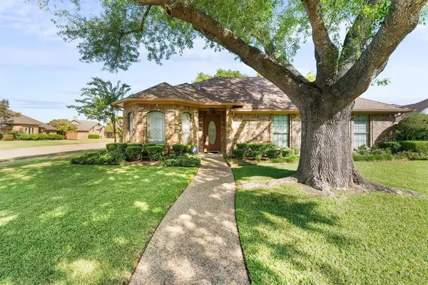 1101 Mistywood Lane,  Allen,  TX 75002