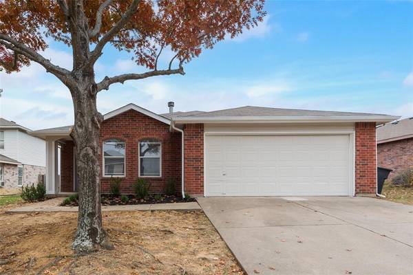 1108 Mazourka Drive, Arlington, TX 76001