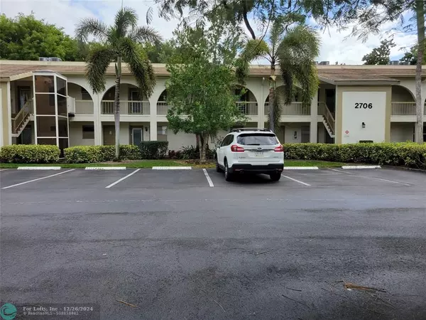 Coconut Creek, FL 33066,2706 Nassau Bnd  #C1