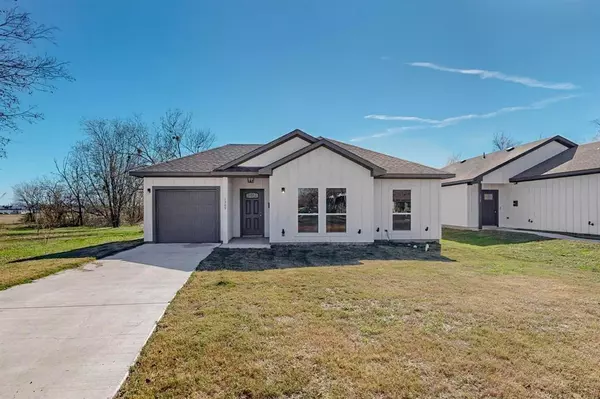 1309 E 11th Avenue, Corsicana, TX 75110