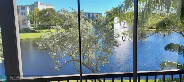 2334 S Cypress Bend Dr  #202, Pompano Beach, FL 33069