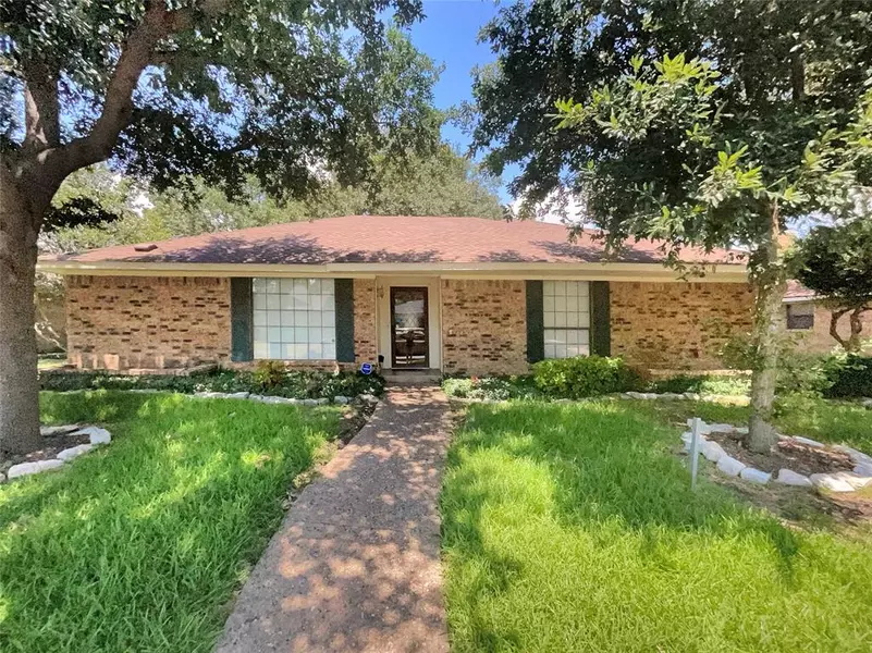 405 Doral Place, Garland, TX 75043