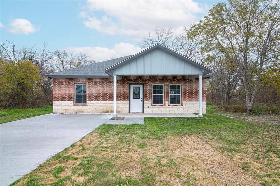 537 W Hopkins Street, Mexia, TX 76667