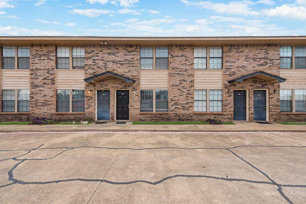 Arlington, TX 76164,600 Grand Avenue