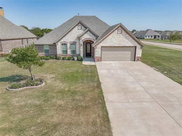 3300 Ferry Boat Lane, Granbury, TX 76049