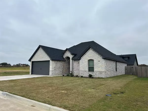 Tolar, TX 76476,626 Violet Drive