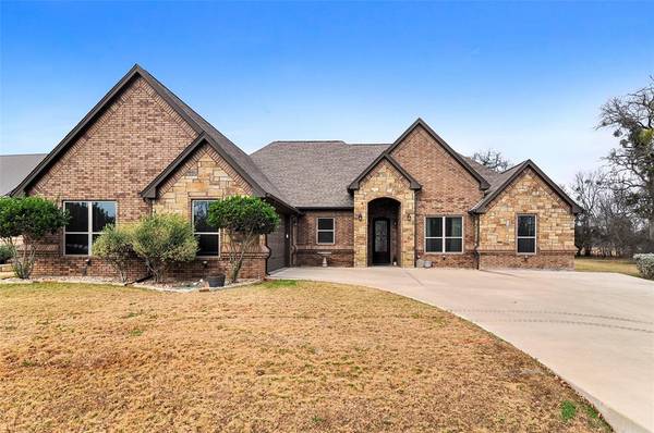 4620 Stoney Creek Court, Granbury, TX 76049