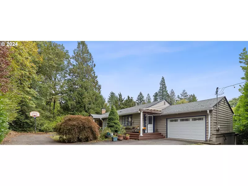 7450 SW CANYON RD, Portland, OR 97225