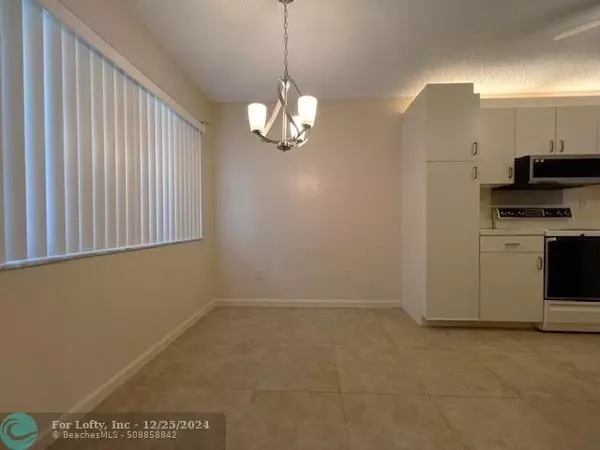 Tamarac, FL 33321,7214 N Devon Dr  #210