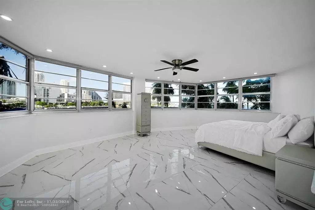 Miami, FL 33131,905 Brickell Bay Dr  #Suite 230