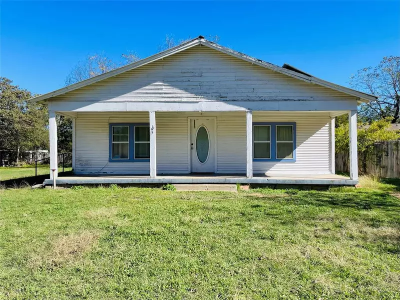 305 N Daugherty Avenue, Eastland, TX 76448