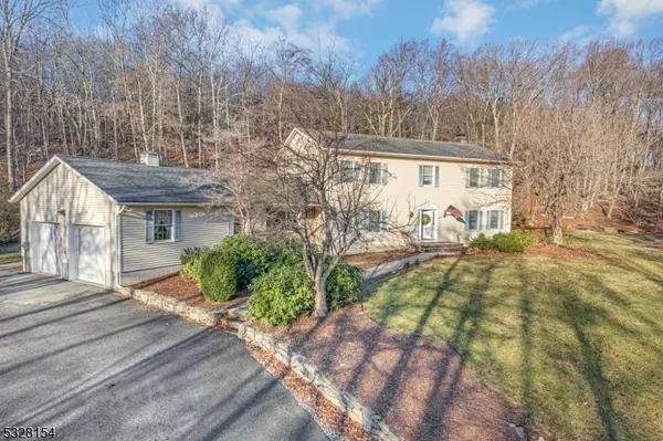 611 Snake Den Rd, West Milford Twp., NJ 07480