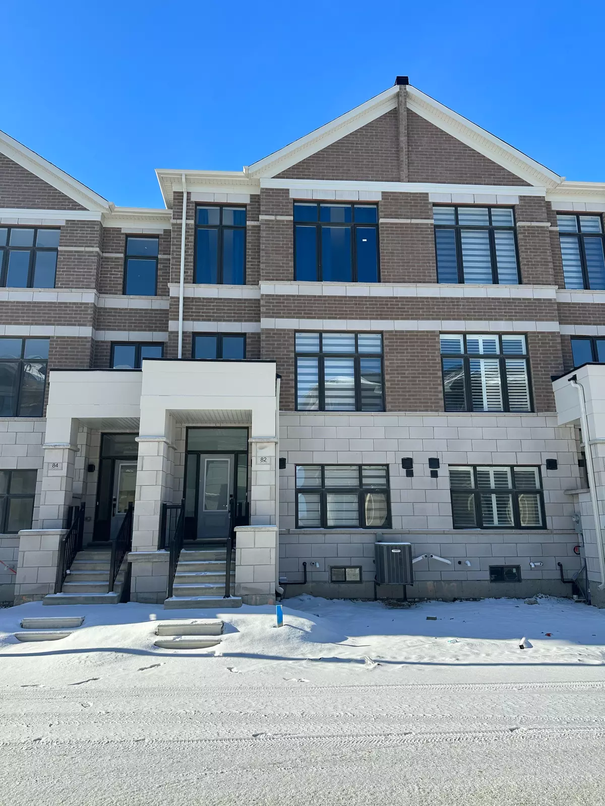 Richmond Hill, ON L4E 3R9,82 Millman LN