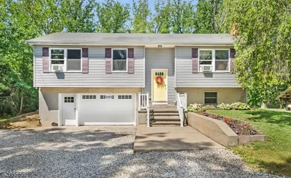 63 Titman Rd,  White Twp.,  NJ 07823