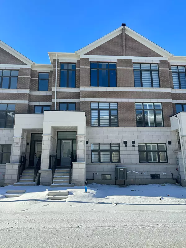 82 Millman LN, Richmond Hill, ON L4E 3R9