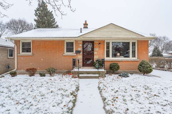 68 Vancouver DR, Guelph, ON N1E 2E9