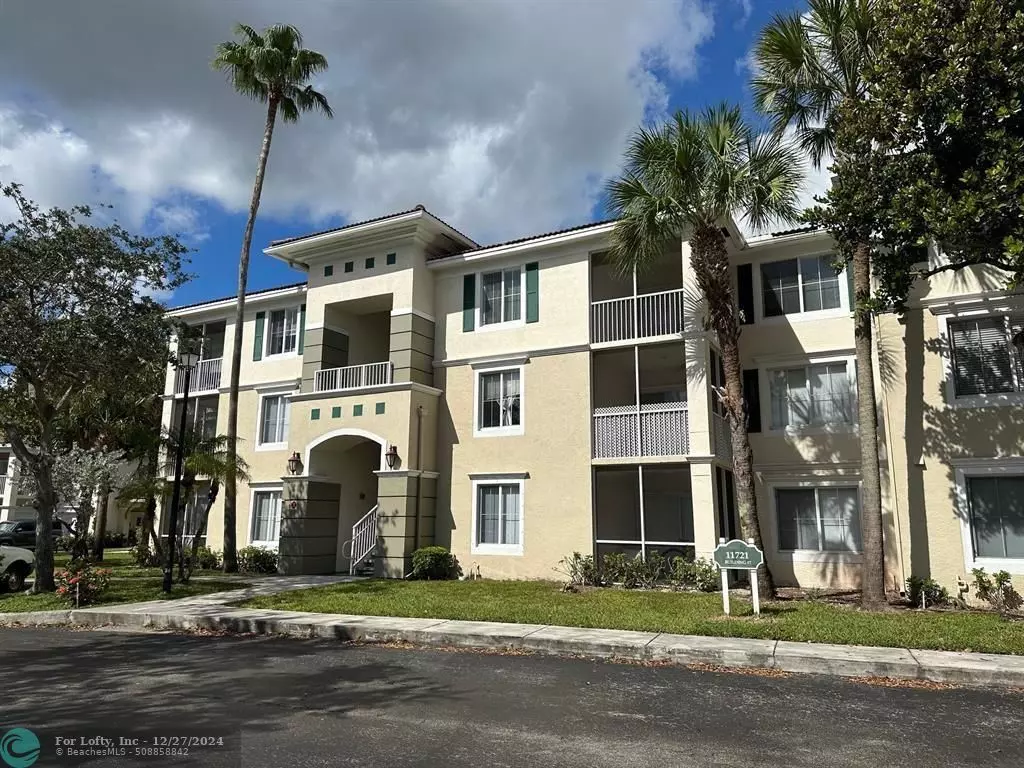 Coral Springs, FL 33071,11721 W Atlantic Blvd  #724-7