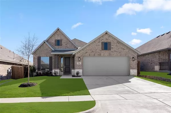 904 Eloise Lane, Cleburne, TX 76033