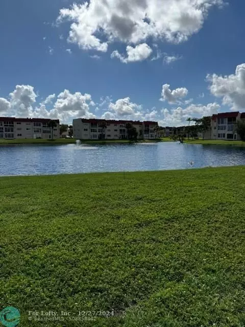 Sunrise, FL 33322,2850 W Sunrise Lakes Dr  #103