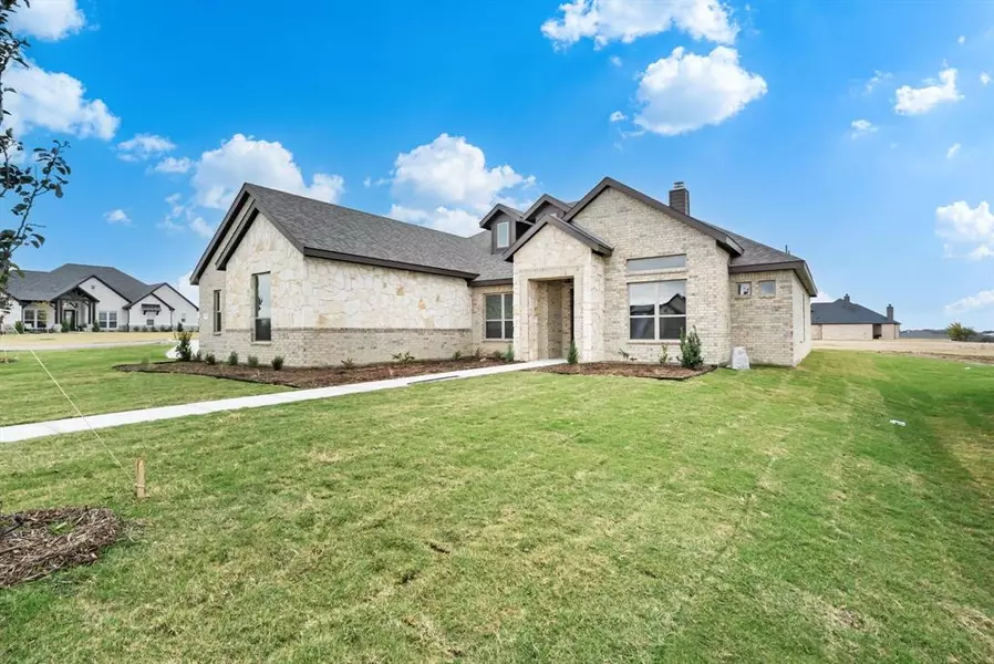 195 Coalson Crossing, Azle, TX 76020