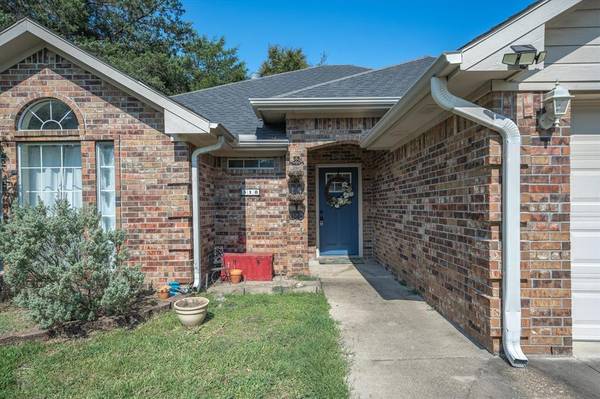 Canton, TX 75103,318 River Oaks Lane