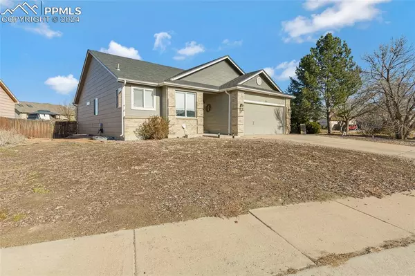 809 Daffodil ST, Fountain, CO 80817