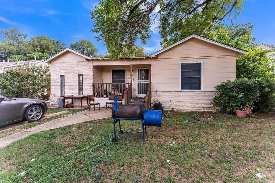 3233 Montague Street, Fort Worth, TX 76119