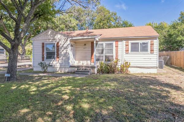 River Oaks, TX 76114,1619 Long Avenue