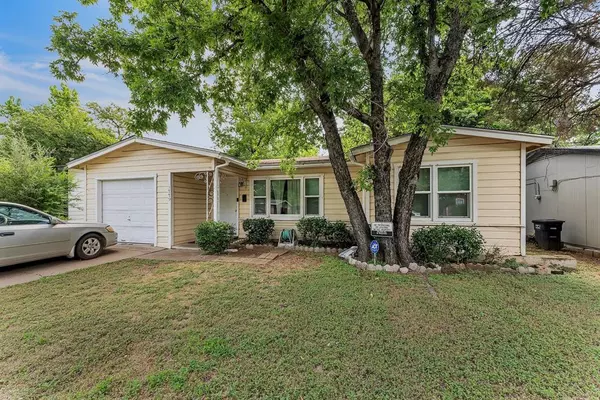 3779 Castleman Street, Fort Worth, TX 76119