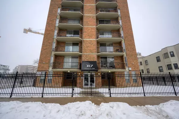 317 14 AVE Southwest #303, Calgary, AB T2R 0M4