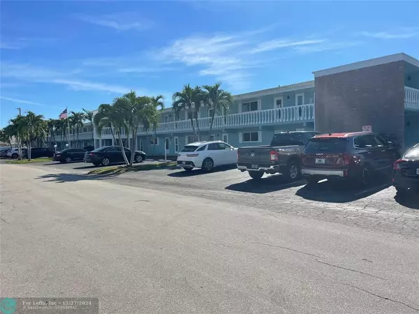 Pompano Beach, FL 33060,1100 Pine Dr  #201