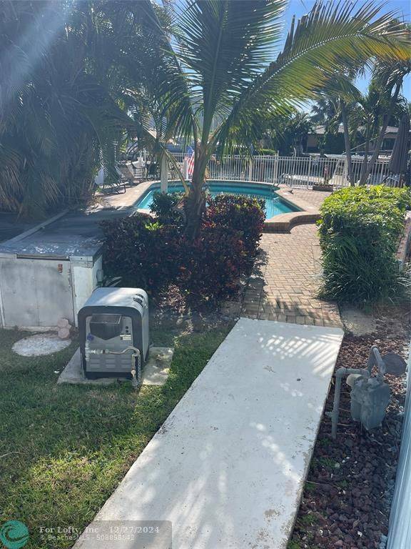 Pompano Beach, FL 33060,1100 Pine Dr  #201