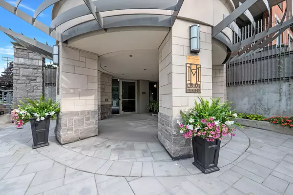 New Edinburgh - Lindenlea, ON K1M 2B7,295 Mackay ST #304