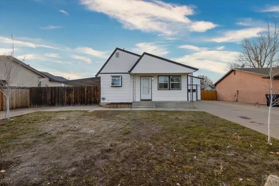 3 Chautard Ct, Pueblo, CO 81005