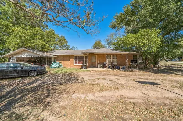 360 Mcdonald Street,  Fairfield,  TX 75840