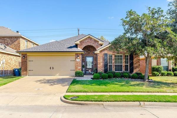 2040 Dripping Springs Drive, Forney, TX 75126