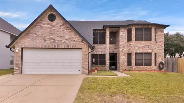 2211 Capstan Drive, Arlington, TX 76002