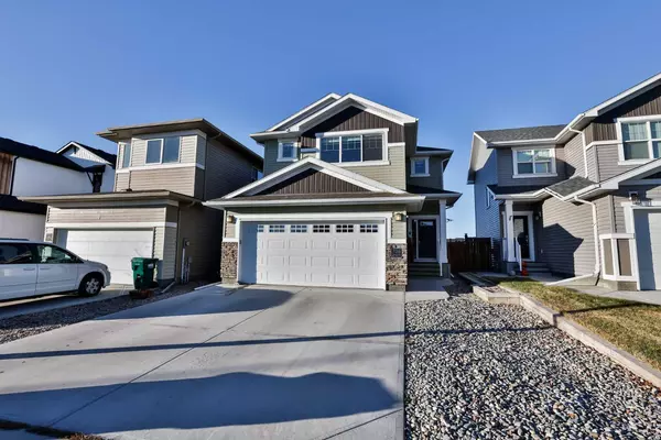 Lethbridge, AB T1J 5M9,736 Coalbrook Close W