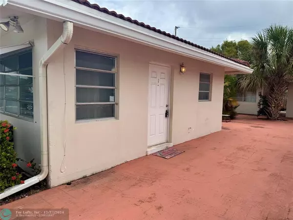 Pompano Beach, FL 33062,1140 NE 24th Ave, Unit 1  #1