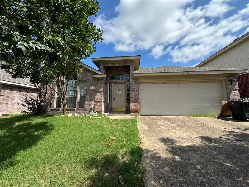 4512 Stepping Stone Drive, Fort Worth, TX 76123