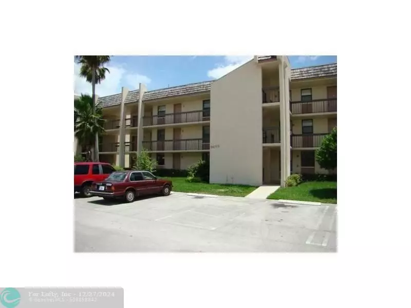 8433 FOREST HILLS DR  #107, Coral Springs, FL 33065