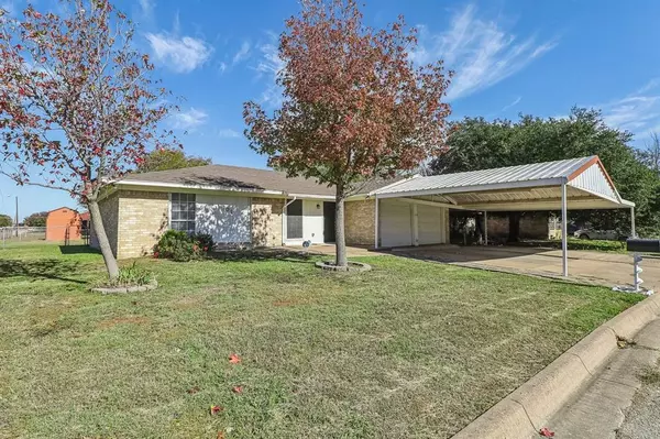 101 Lorie Street, Alvarado, TX 76009