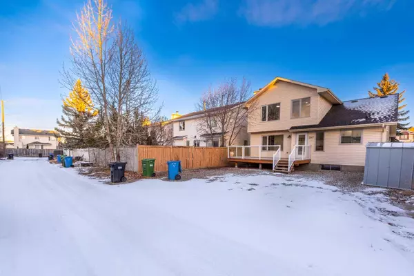 Calgary, AB T3G3N1,287 Hawkwood DR NW