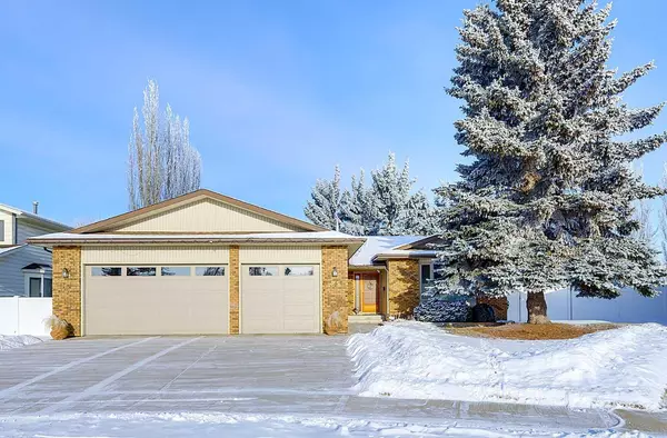 25 Rose CRES, Red Deer, AB T4P 3K3