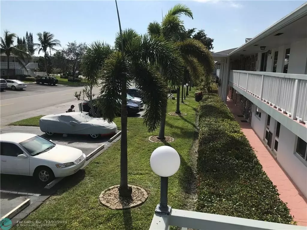 Pompano Beach, FL 33060,750 Pine Dr  #2